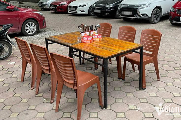 10 ngày nữa tới Tết, chủ shop TP HCM dùng đủ chiêu hút khách nhưng vẫn than thở: Khách đâu cả rồi?-4