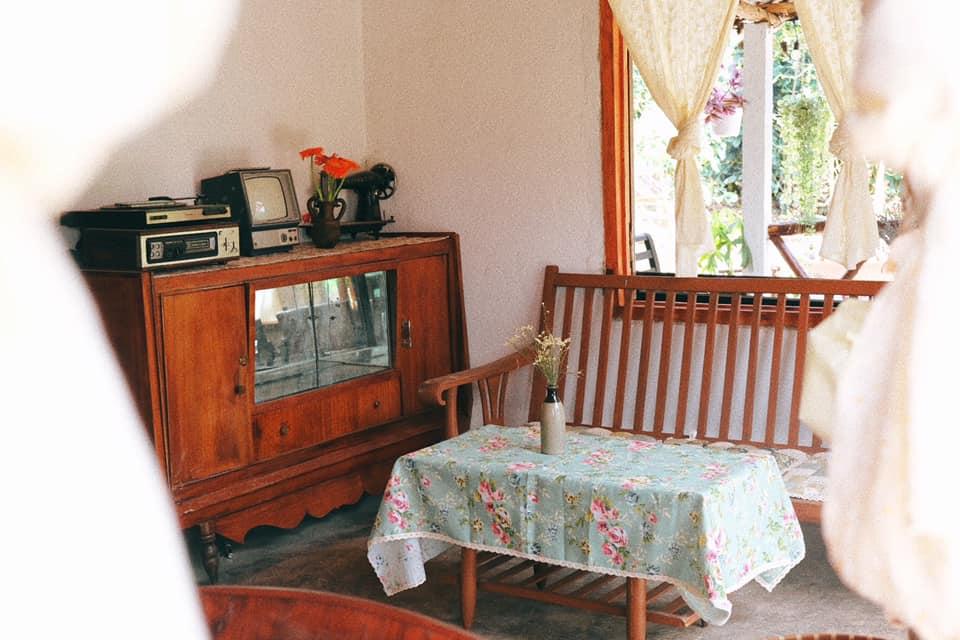 Ngôi nhà trên đỉnh núi mây phủ, ngập tràn hương sắc hoa-16