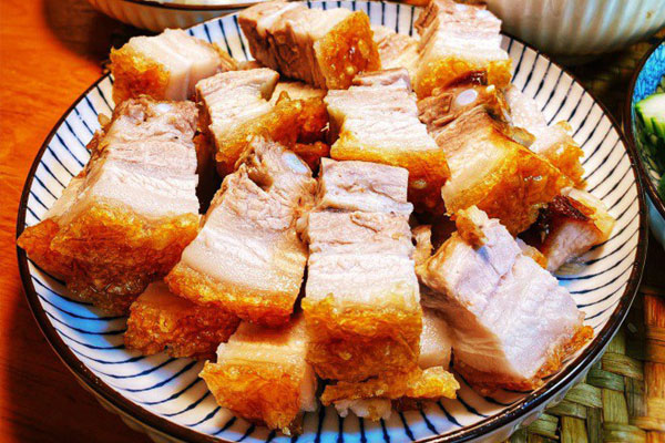 Cách làm thịt quay giòn bì ngon tuyệt đỉnh bằng nồi chiên không dầu-1