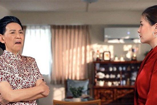 Nhìn thấy người đàn ông được mẹ chồng dẫn về nhà ra mắt để tái hôn, con dâu chỉ muốn tháo chạy khỏi nhà chồng