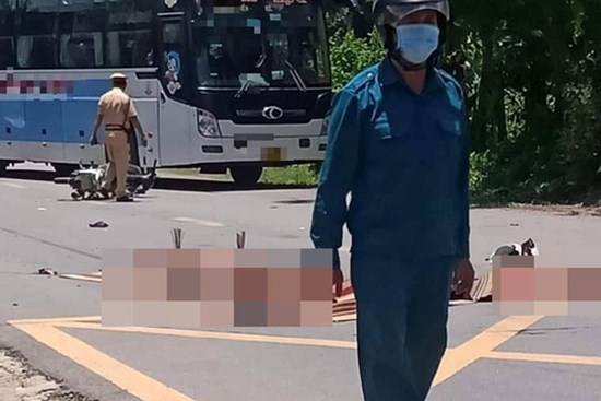 Đến bệnh viện chăm con ốm, 2 vợ chồng bị tai nạn tử vong