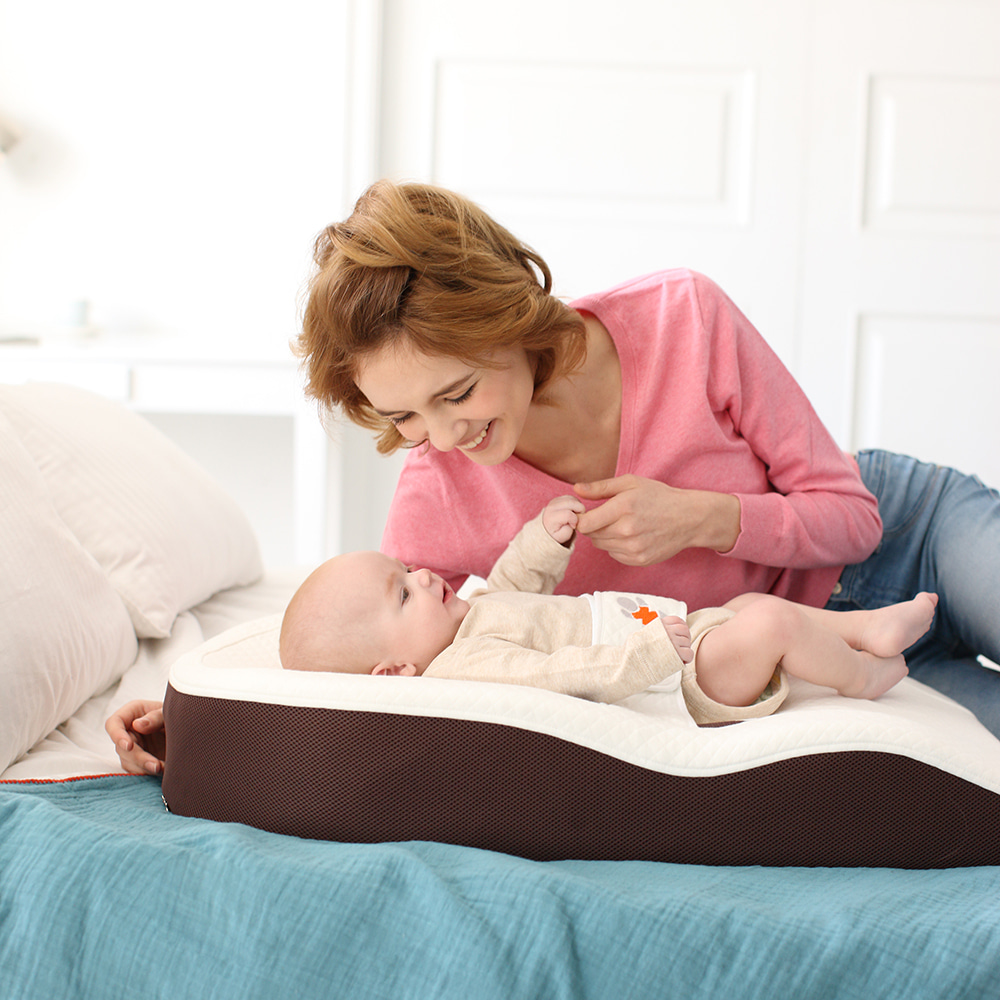 Trẻ sơ sinh khó ngủ là do đâu? Cách giúp bé ngủ ngon giấc