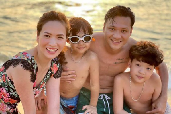 Bà mẹ giàu nhất nhì showbiz Việt dạy con cực khéo: Vừa qua con đạt điểm tuyệt đối, thứ hạng cao nhất lớp-4