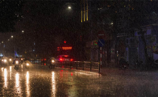 Miền Bắc tiếp tục mưa to, Hà Nội cảnh báo 11 điểm đen ngập lụt-1