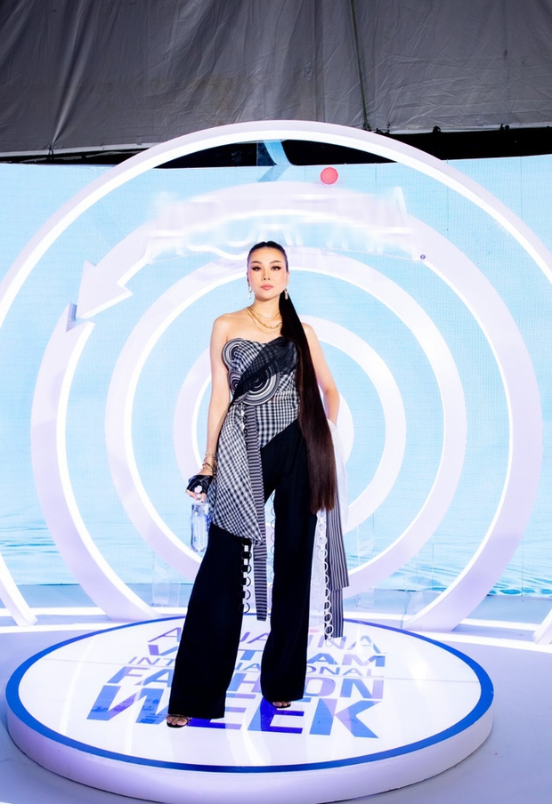 NHẤT và BÉT tại VIFW mùa này: Cứ 5 người mặc đẹp thì có đến 10 người mặc xấu-2