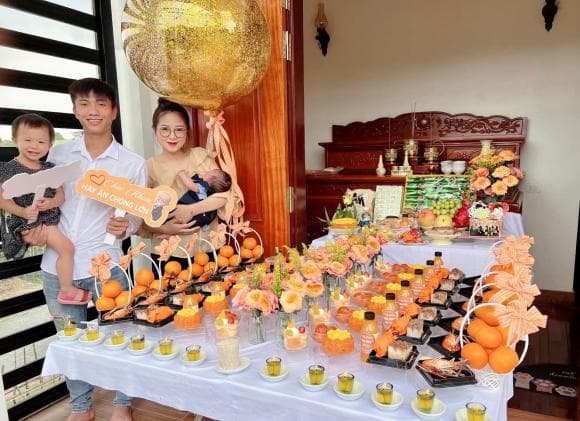 Bà xã lần đầu đăng ảnh diện áo tắm sau hơn 1 tháng sinh nở, cầu thủ Phan Văn Đức liền vào nịnh-7