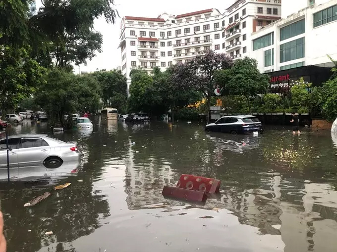 Bảo hiểm bồi thường ô tô bị ngập nước thế nào?-1