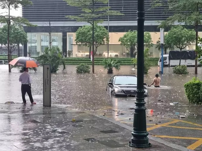 Bảo hiểm bồi thường ô tô bị ngập nước thế nào?-2