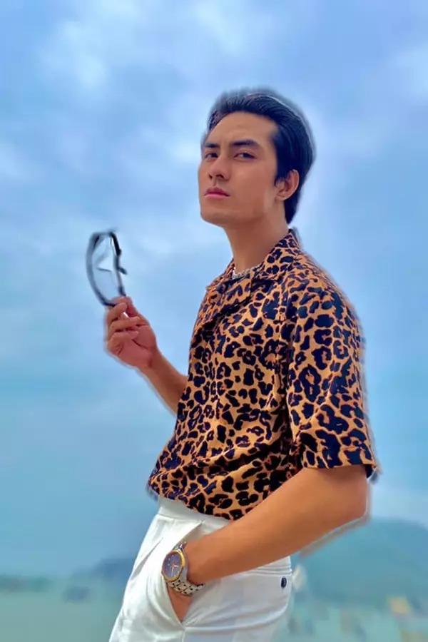 Bị chê 2 mẹ con, Doãn Chí Kiên cố già đi cho xứng đôi Phương Thanh-17