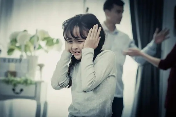 Con hỏi: Nhà mình có giàu không?, câu trả lời của mẹ sẽ quyết định tương lai con, người thông minh phản ứng theo cách này-4