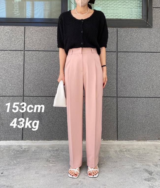 Phụ nữ Hàn chứng minh quần âu + sandal là công thức hoàn hảo để mặc đến công sở-4