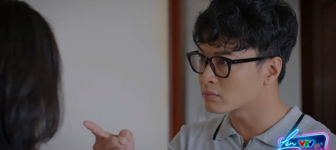 Thương Ngày Nắng Về tập 28: Khánh (Lan Phương) gặp nguy hiểm khi bị sếp bắt đi tiếp khách-4