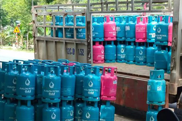 Ngày mai, giá gas giảm lần thứ 3 liên tiếp-2