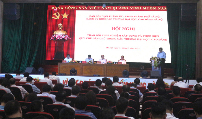 Đẩy mạnh việc thực hiện quy chế dân chủ trong các trường đại học, cao đẳng trên địa bàn thành phố-1