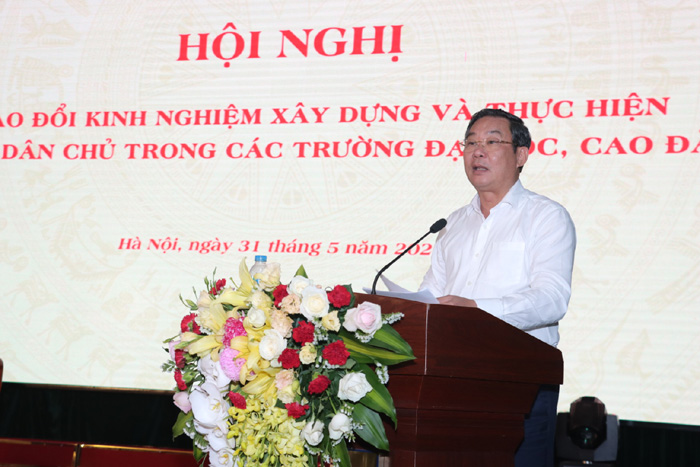 Đẩy mạnh việc thực hiện quy chế dân chủ trong các trường đại học, cao đẳng trên địa bàn thành phố-4