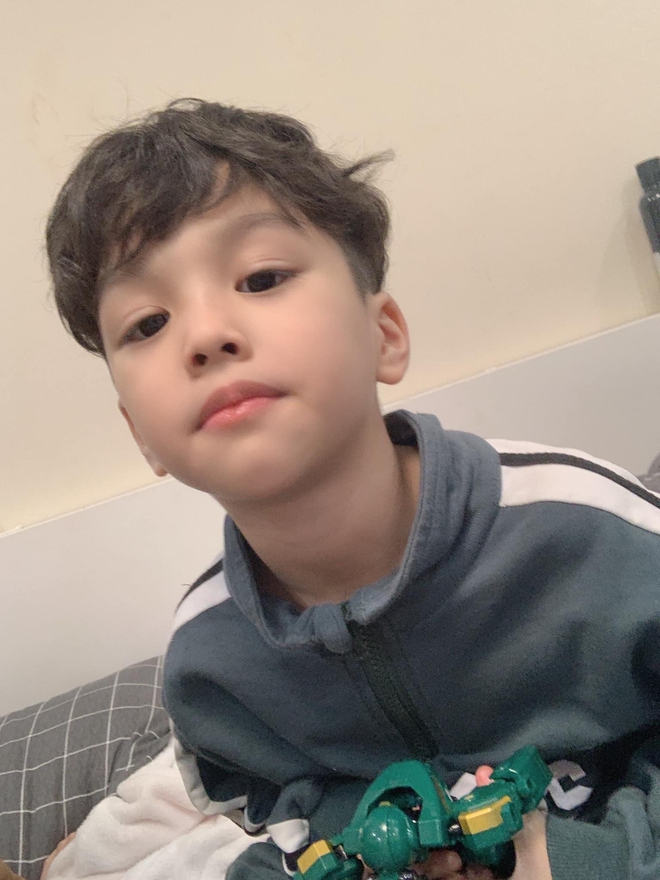 Nữ diễn viên làm mẹ ở tuổi 18, nhìn cậu con trai 7 tuổi hiện tại mà xuýt xoa: Được mẹ dạy dỗ khéo quá, càng lớn càng ngoan-3