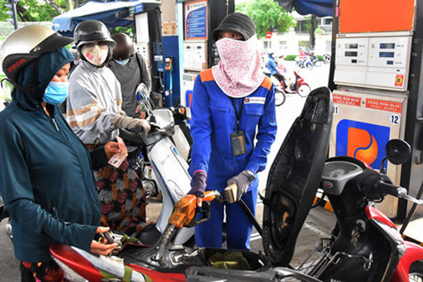 Bộ trưởng Công Thương nói gì khi giá xăng tiếp tục lập kỷ lục?-3