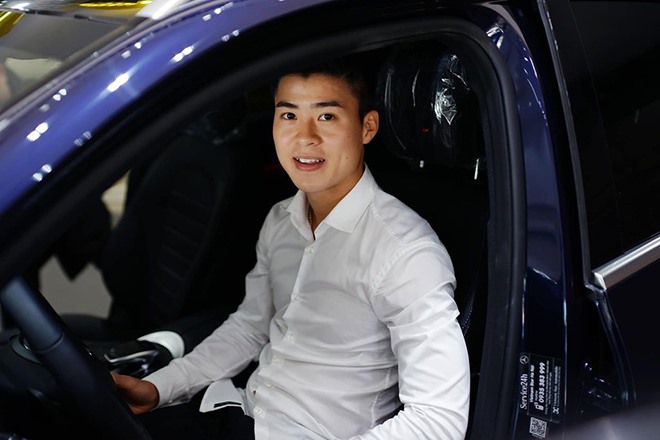 Cuộc sống như mơ của Duy Mạnh: Lái xe tiền tỷ, xài đồ hiệu, cưới vợ có gia thế khủng”-4