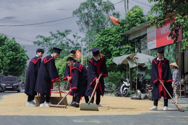 Bộ ảnh kỷ yếu hiếm có khó đạo nhái của học sinh Nghệ An-2