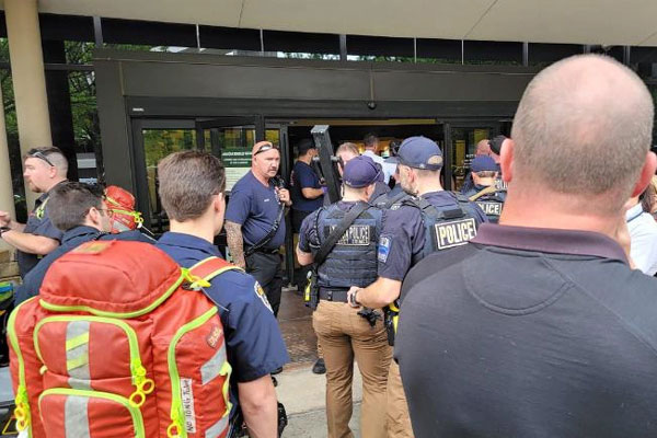 Xả súng thảm khốc tại bệnh viện ở Mỹ, nhiều người thiệt mạng-1