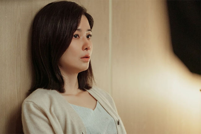 Chồng đi công tác, tôi ngủ cùng mẹ chồng 1 đêm, hôm sau bà bảo con trai ly hôn tôi-1