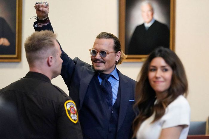 Cái khó của Amber Heard: Khoản bồi thường khổng lồ cho Johnny Depp và khả năng chi trả sau khi thua phiên tòa bom tấn-6