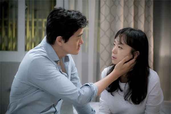 Hí hửng bạn gái mang bầu, đọc sổ khám thai tôi run rẩy tay chân-1