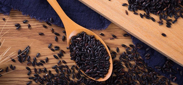 Phụ nữ tuổi 40 muốn trẻ mãi không già hãy nhớ 4 món ăn nhiều, 2 món cần ăn ít-2