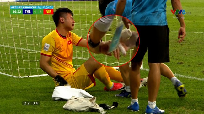 Thủ môn Văn Toản chấn thương nặng, nguy cơ chia tay VCK U23 châu Á 2022-1