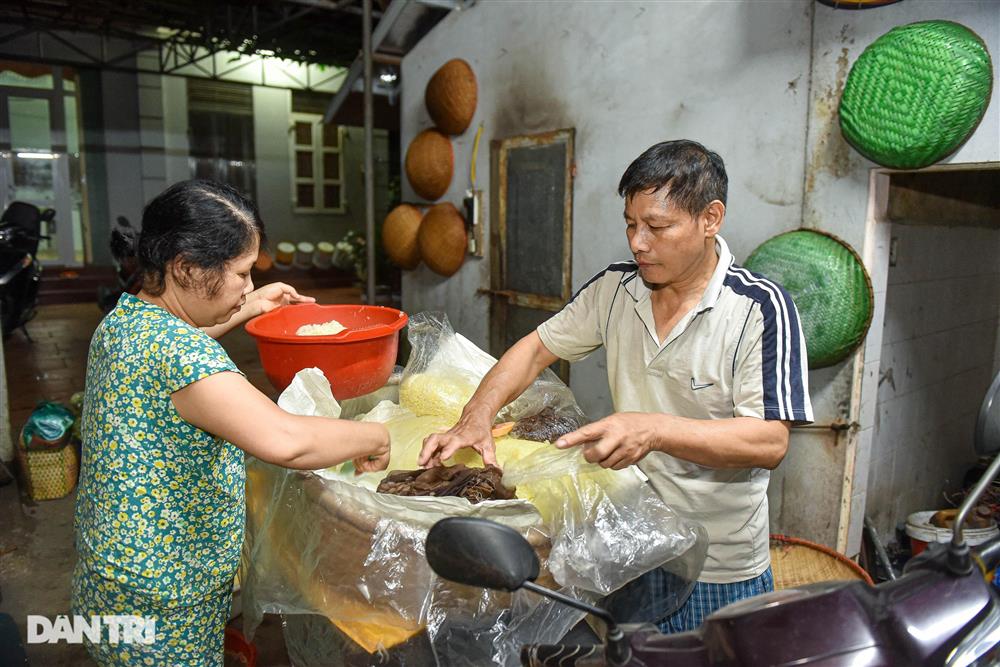Ngôi làng thức giấc lúc 2h sáng bán đồ diệt sâu bọ ở Hà Nội-2