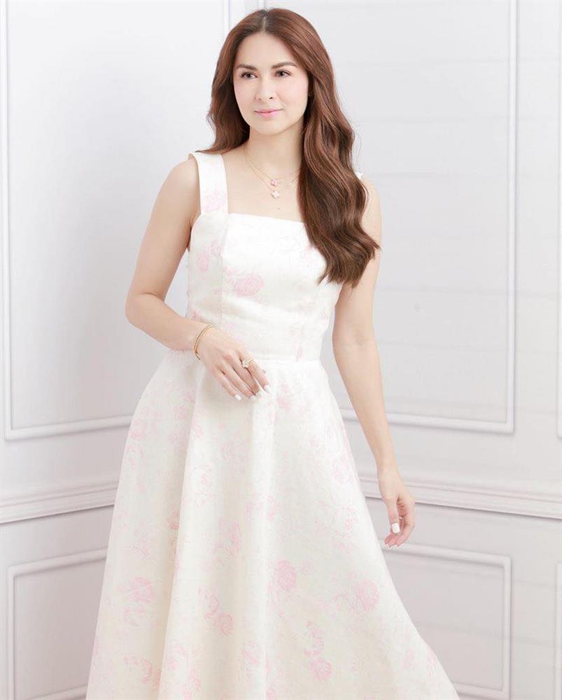 Mỹ nhân đẹp nhất Philippines lên đồ vừa trẻ vừa sang như gái đôi mươi-13