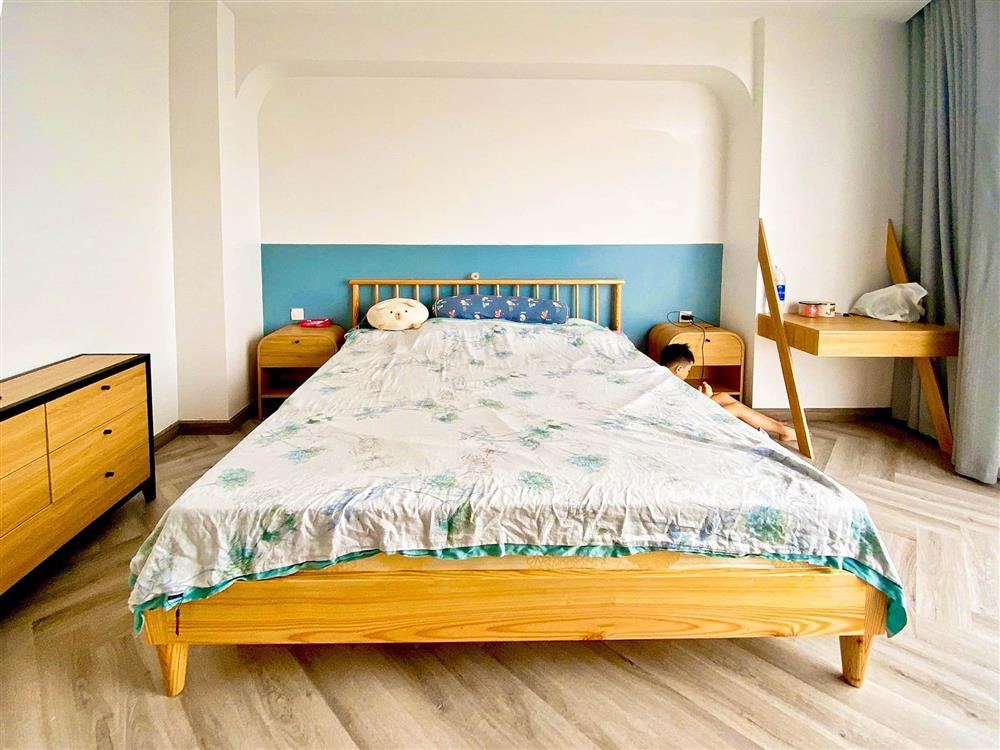 Căn hộ xinh xắn full nội thất gỗ công nghiệp, tông màu trắng - xanh trang nhã và nhẹ nhàng-7