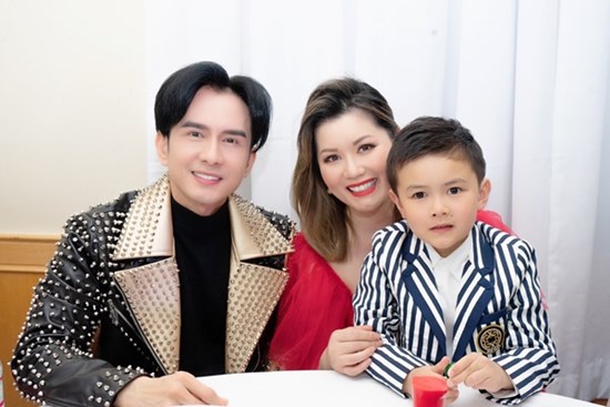 Đan Trường từng lo lắng sợ Thủy Tiên quá yêu Thiên Từ sẽ chiều hư con, nhưng hoàn toàn bị thuyết phục trước tuyệt chiêu dạy con của vợ cũ