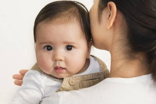 Trẻ sơ sinh hay bị nấc các mẹ bỉm phải xử lý như thế nào?-3