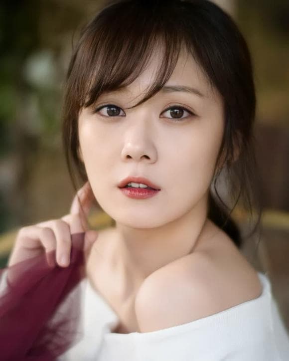 Jang Nara ở tuổi 41: Nữ thần thanh xuân” của hàng vạn fan hâm mộ đã tìm thấy tình yêu chân chính đời mình-6