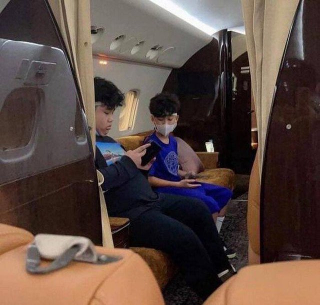 Con trai Lệ Quyên 5 tuổi đã có thẻ đen quyền lực, dùng toàn hàng hiệu, được bố tặng nhà 200 tỷ-12