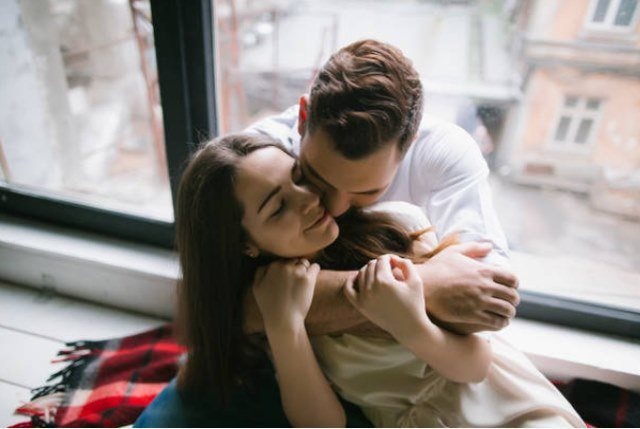 Nàng cứ thế này chàng nào chả bện hơi-1