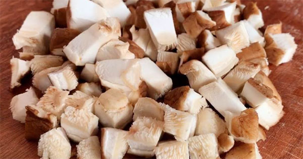 Đổ trứng vào cơm rồi nấu theo cách này, ăn cực lạ miệng, người già trẻ nhỏ đều mê-4