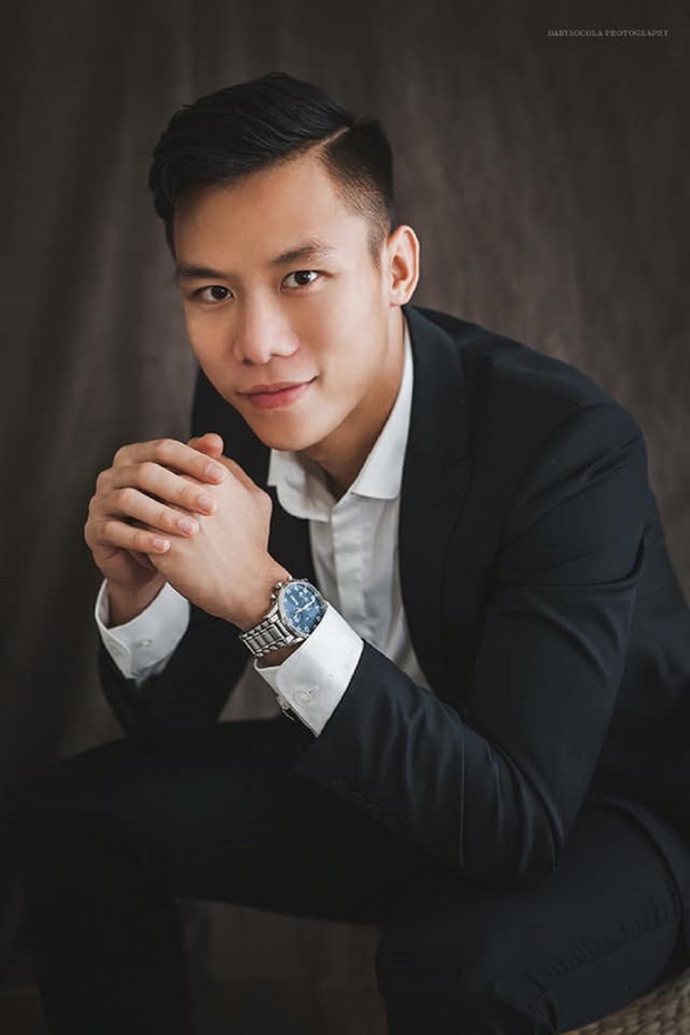 Cuộc sống mơ ước của Quế Ngọc Hải: Nhà phố 3 tầng, tậu xe Porsche bạc tỷ, cưới vợ hoa khôi-15