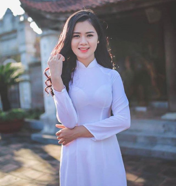 Cuộc sống mơ ước của Quế Ngọc Hải: Nhà phố 3 tầng, tậu xe Porsche bạc tỷ, cưới vợ hoa khôi-16