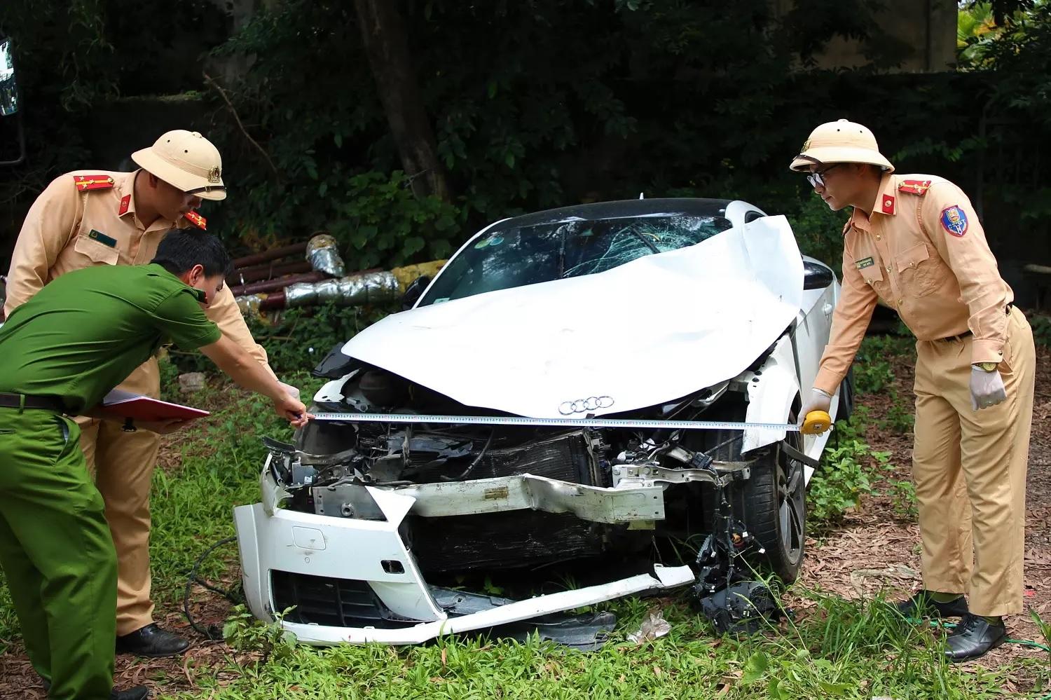 Khởi tố, bắt tạm giam tài xế xe Audi tông 3 người tử vong-2