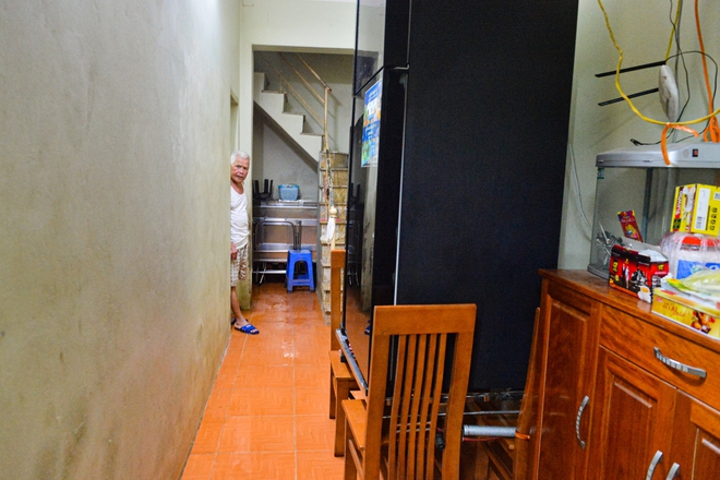 Hà Nội: Một tuần sau mưa lớn, cuộc sống của hàng trăm người dân ở quận Tây Hồ vẫn đảo lộn do ngập sâu-11