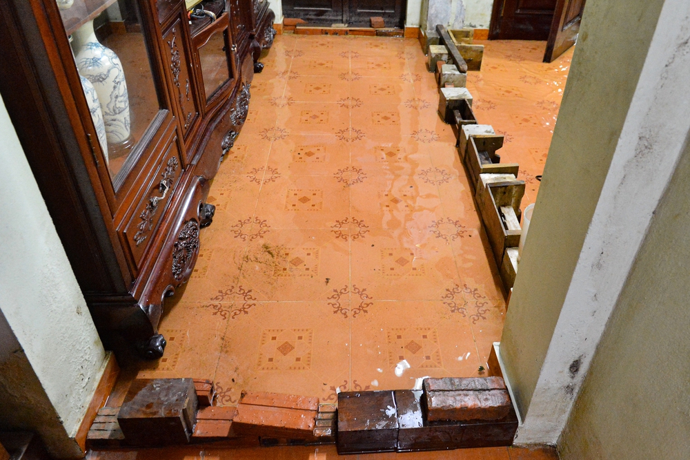 Hà Nội: Một tuần sau mưa lớn, cuộc sống của hàng trăm người dân ở quận Tây Hồ vẫn đảo lộn do ngập sâu-12