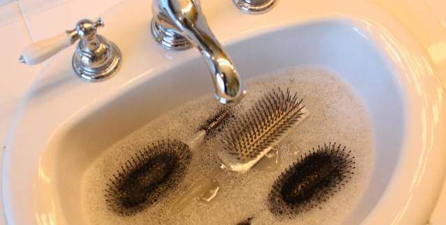 Dầu gội đầu đã hết hạn sử dụng lại có 8 công dụng tuyệt vời này, giữ lại dùng giúp tiết kiệm được kha khá tiền-3