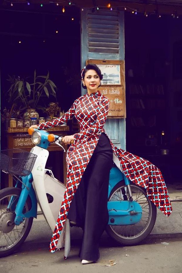 Việt Trinh chịu 10 năm thị phi vì chàng trai giấu mặt-8