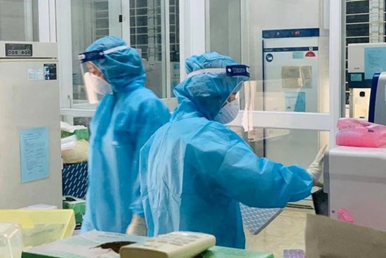 Ngày 5/6: Ca COVID-19 mới thấp nhất trong gần 1 năm qua; cả nước chỉ còn 35 F0 nặng