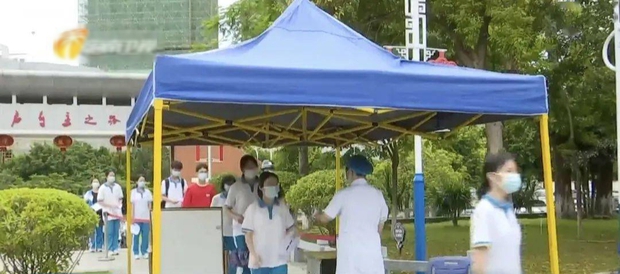 Đếm ngược đến kỳ thi đại học khốc liệt nhất thế giới: Nữ sinh uống thuốc hoãn kinh nguyệt để dự thi, gian lận thi cử bị phạt án hình sự-10