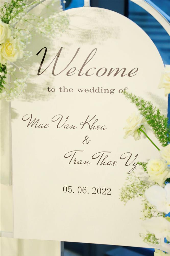 Đám cưới Mạc Văn Khoa tại TP.HCM: Hoài Linh, vợ chồng Nhã Phương - Trường Giang và dàn sao Việt tề tựu chung vui-5