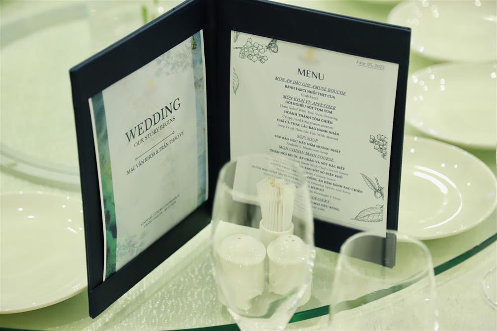 Đám cưới Mạc Văn Khoa tại TP.HCM: Hoài Linh, vợ chồng Nhã Phương - Trường Giang và dàn sao Việt tề tựu chung vui-7