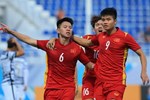 Khoảnh khắc ăn mừng đầy cảm xúc khi Vũ Tiến Long ghi bàn vào lưới U23 Hàn Quốc-10